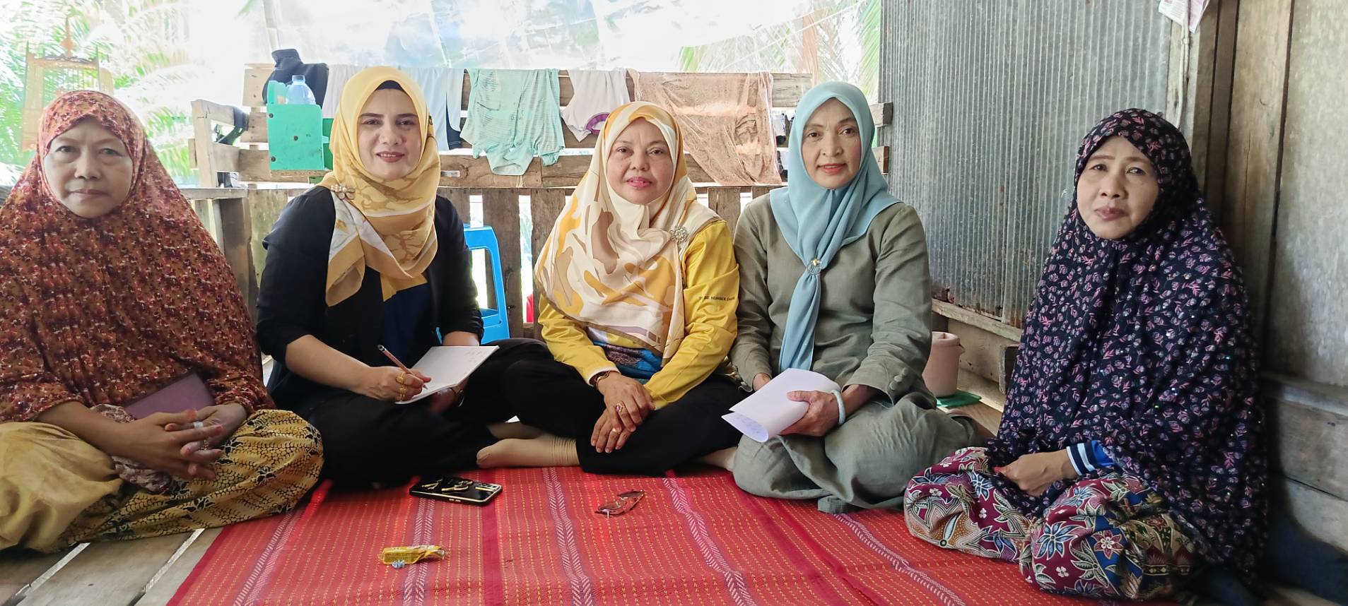 🌱🌱🌱พช.ไม้แก่น  ลงพื้นที่ติดตามกลุ่มอาชีพสมาชิกกองทุนพัฒนาบทบาทสตรี ตำบลไทรทอง🌱🌱🌱